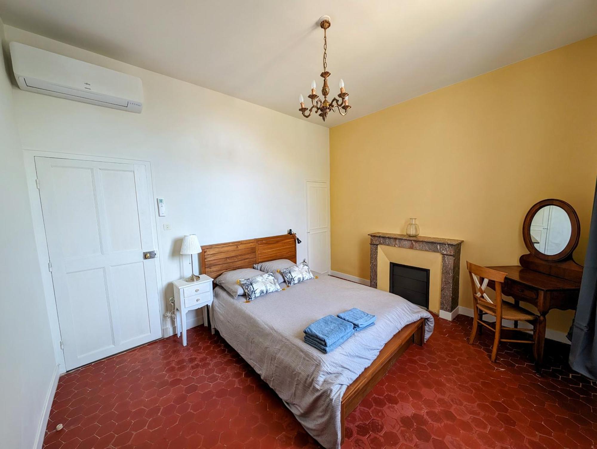 Maison De Style Tout Confort, Position Ideale, Avec Clim Et Petit Exterieur Orange (Vaucluse) Exterior foto